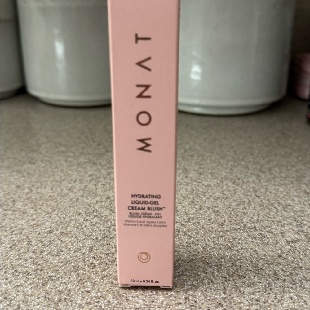 Monat Hydrating Liquid Cream Gel Blush-Pink